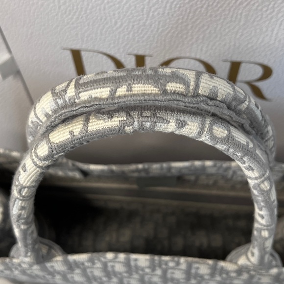 SOLD Authentic Christian Dior MEDIUM DIOR BOOK TOTE - Picture 8 of 11
